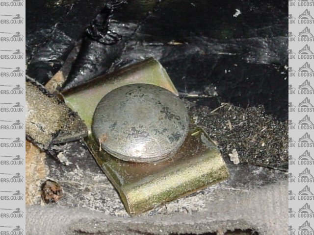 Rescued attachment Seat bolt.JPG